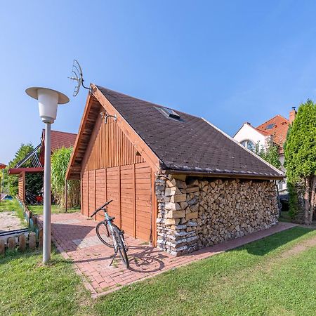 Pensjonat Kwiatkowski Domek Nr 1 Nowecin Exterior photo